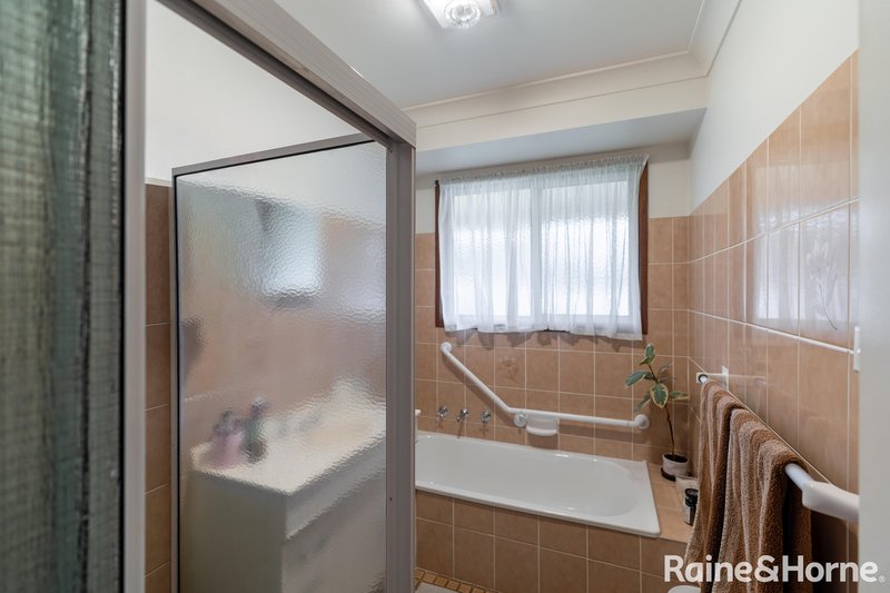 Photo - 3/5 Chambers Place, Wagga Wagga NSW 2650 - Image 7