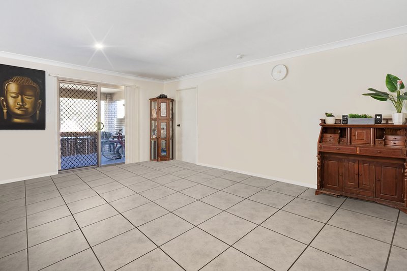 Photo - 35 Chanel Court, Wulkuraka QLD 4305 - Image 4