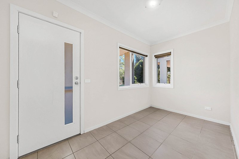 Photo - 35 Chanticleer Drive, Mernda VIC 3754 - Image 2