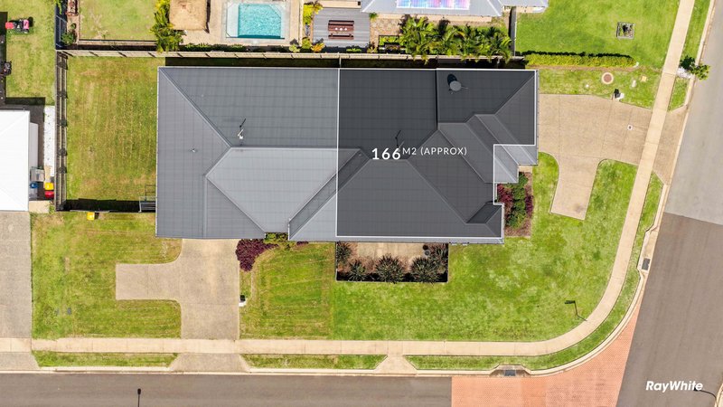 Photo - 35 Chantilly Street, Bargara QLD 4670 - Image 3