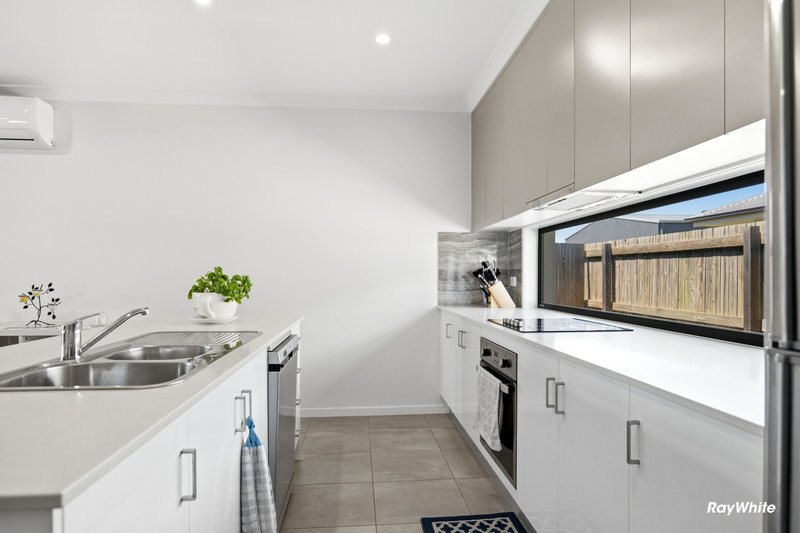 Photo - 35 Chantilly Street, Bargara QLD 4670 - Image 11