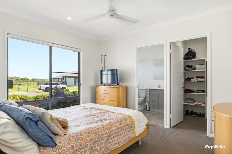 Photo - 35 Chantilly Street, Bargara QLD 4670 - Image 16