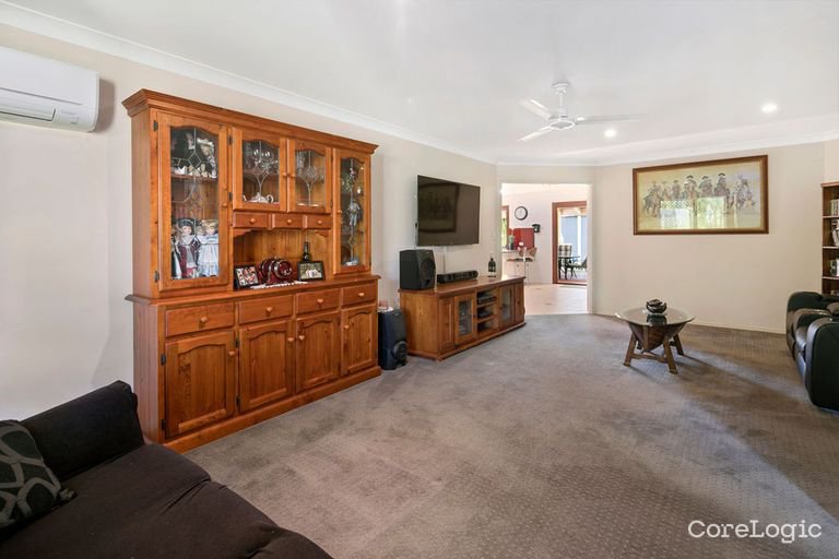 Photo - 35 Chermside Street, Wellington Point QLD 4160 - Image 7