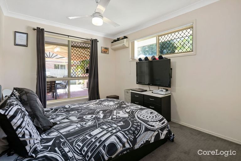 Photo - 35 Chermside Street, Wellington Point QLD 4160 - Image 12