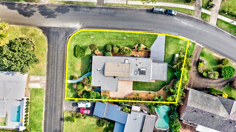 Photo - 35 Chiltern Crescent, Castle Hill NSW 2154 - Image 15