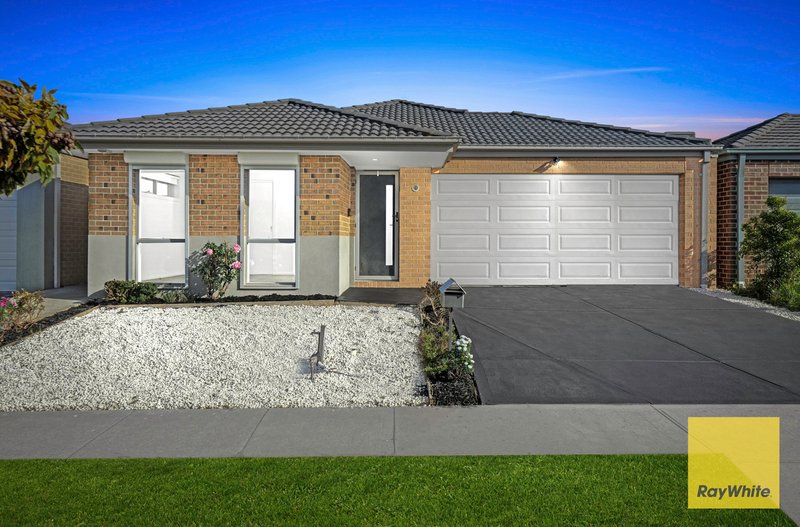 Photo - 35 Cindia Crescent, Tarneit VIC 3029 - Image 2