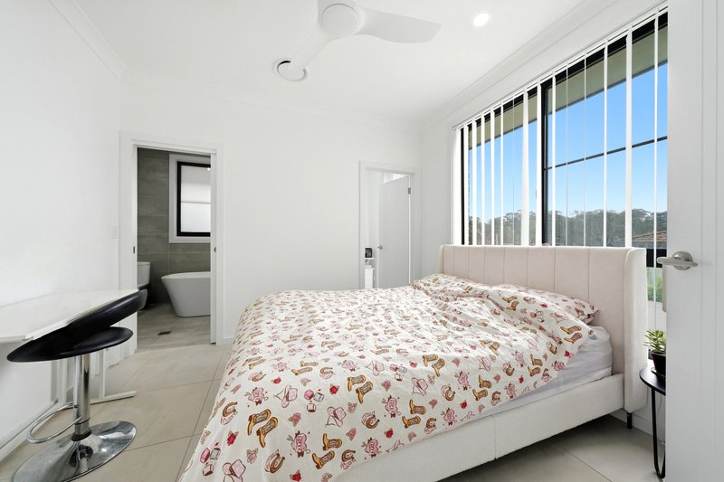 Photo - 35 Cirrus Drive, Austral NSW 2179 - Image 6