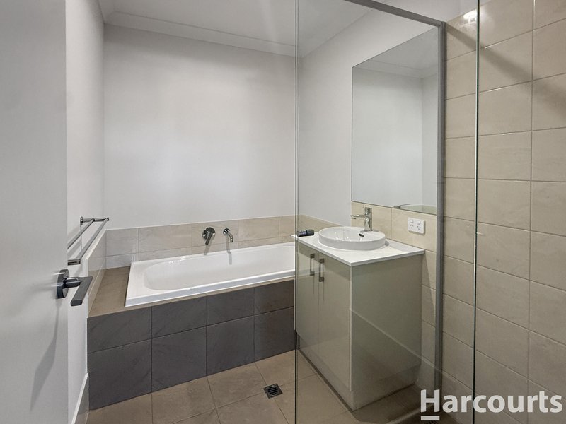 Photo - 35 Citadel Way, Currambine WA 6028 - Image 6