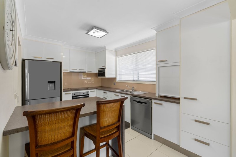 Photo - 35 Clam Street, Runaway Bay QLD 4216 - Image 8
