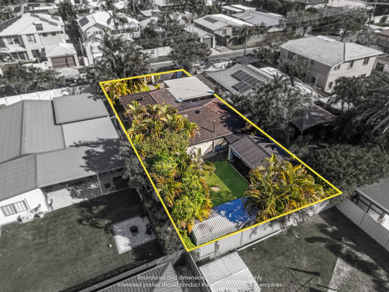 Photo - 35 Clam Street, Runaway Bay QLD 4216 - Image 20