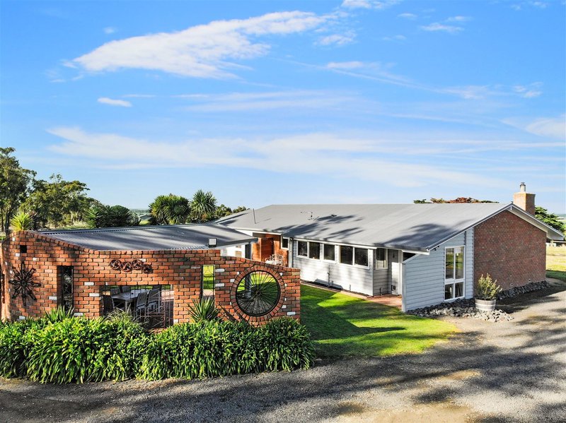 35 Clarks Road, Devon North VIC 3971