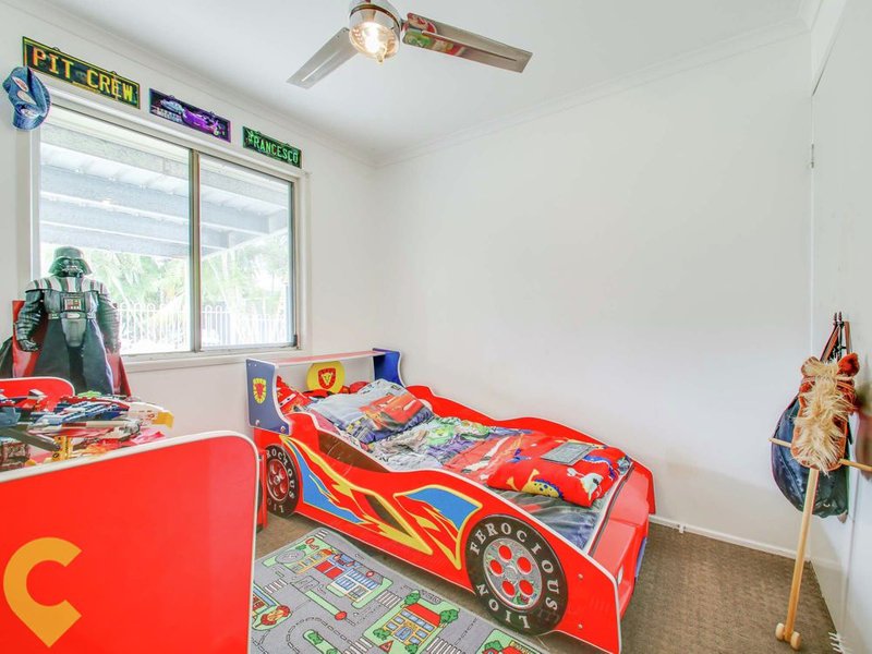 Photo - 35 Claverton Drive, Deception Bay QLD 4508 - Image 10