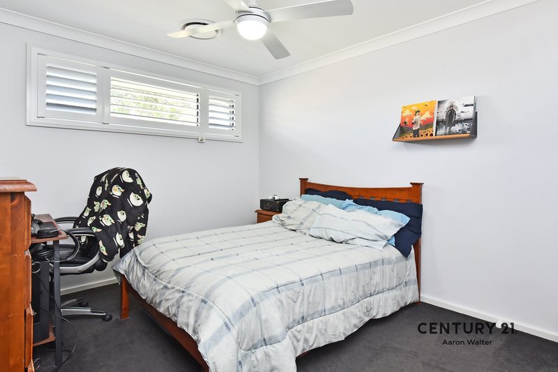 Photo - 35 Cleveland Street, Cameron Park NSW 2285 - Image 16