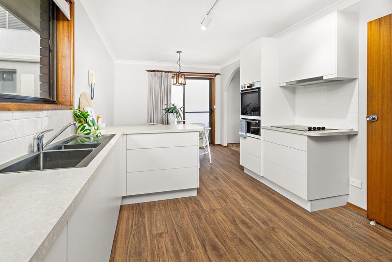 Photo - 35 Cliff Drive, Kiama Downs NSW 2533 - Image 6