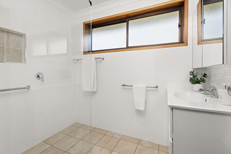 Photo - 35 Cliff Drive, Kiama Downs NSW 2533 - Image 8
