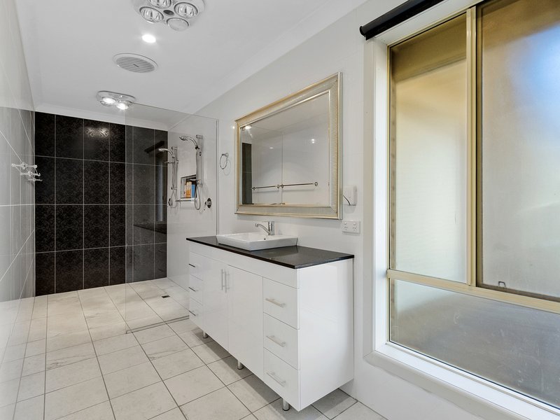 Photo - 35 Cliff Road, Roseworthy SA 5371 - Image 12