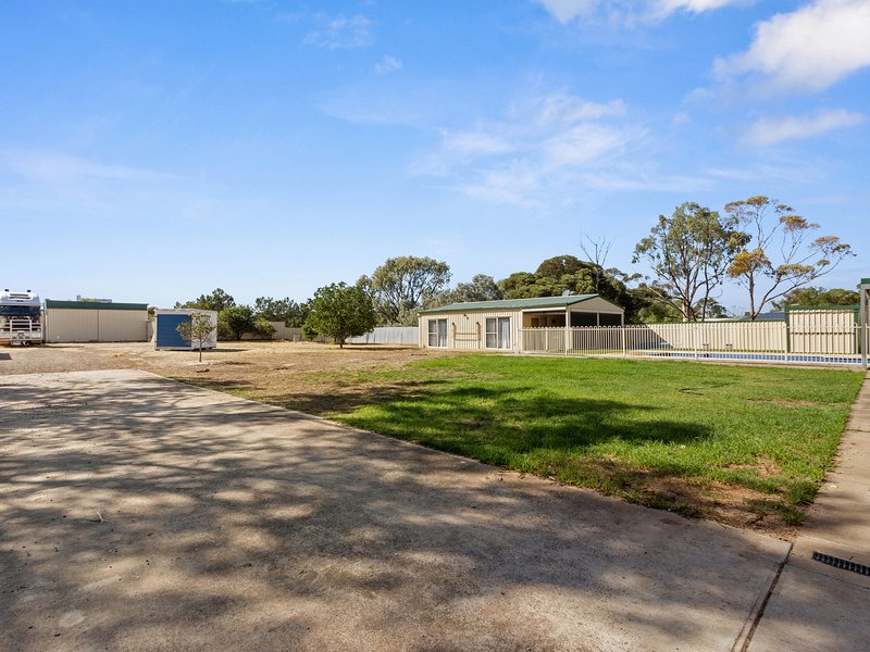 Photo - 35 Cliff Road, Roseworthy SA 5371 - Image 19