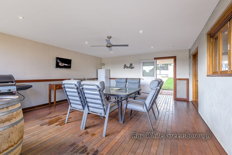 Photo - 35 Collins Street, Diamond Creek VIC 3089 - Image 12