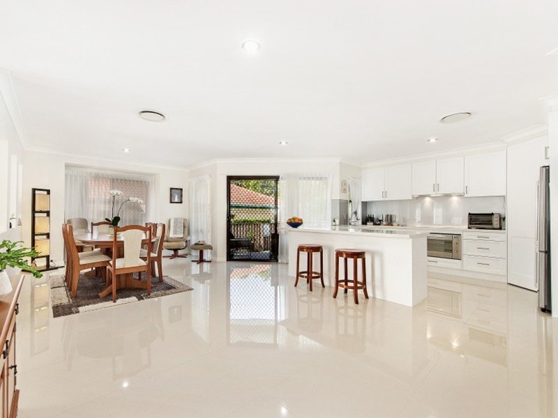 Photo - 35 Concord Circuit, Robina QLD 4226 - Image 3