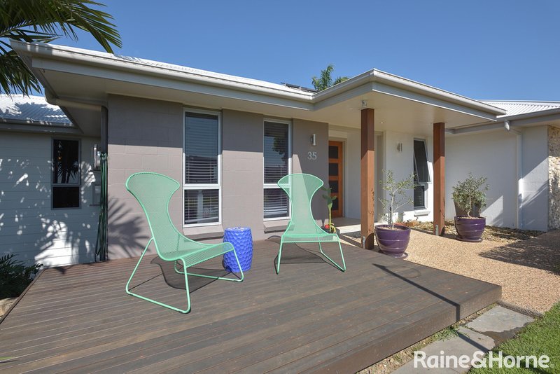 Photo - 35 Coolibah Street, Kin Kora QLD 4680 - Image 3