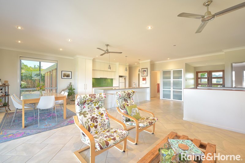 Photo - 35 Coolibah Street, Kin Kora QLD 4680 - Image 5