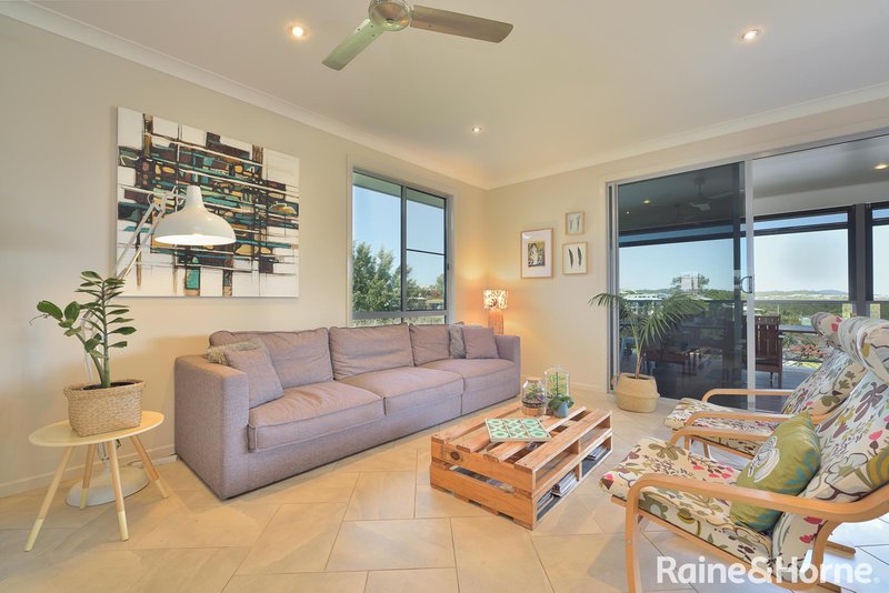 Photo - 35 Coolibah Street, Kin Kora QLD 4680 - Image 7