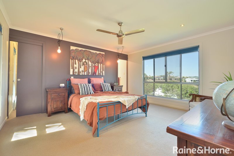 Photo - 35 Coolibah Street, Kin Kora QLD 4680 - Image 16