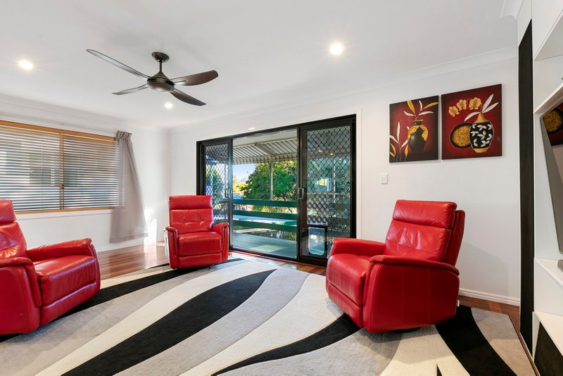 Photo - 35 Coolong Street, Mount Gravatt East QLD 4122 - Image 7