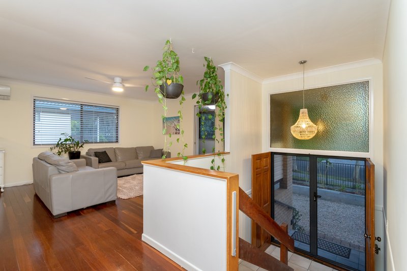 Photo - 35 Corrofin Street, Ferny Grove QLD 4055 - Image 4