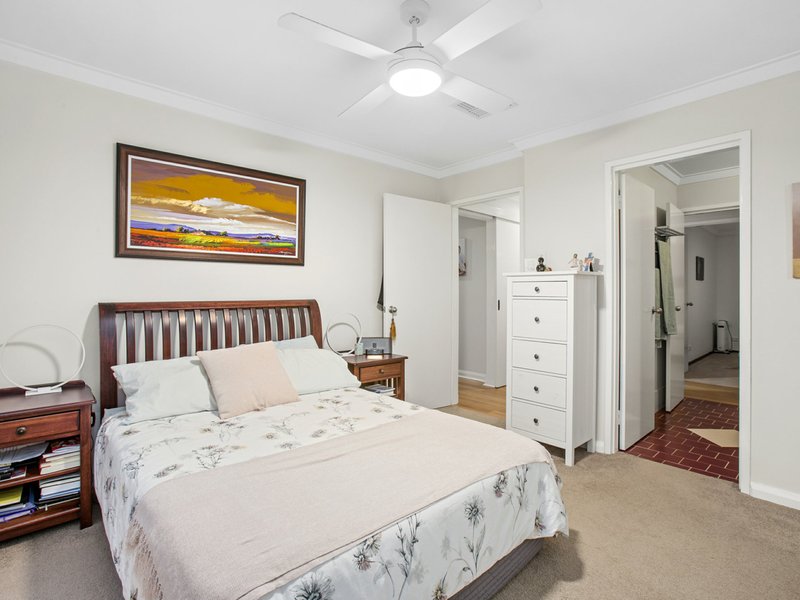 Photo - 35 Corsair Drive, Willetton WA 6155 - Image 6