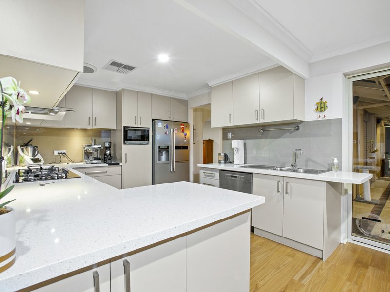 Photo - 35 Corsair Drive, Willetton WA 6155 - Image 14