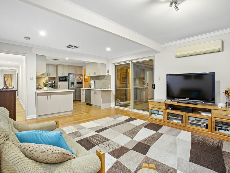 Photo - 35 Corsair Drive, Willetton WA 6155 - Image 17