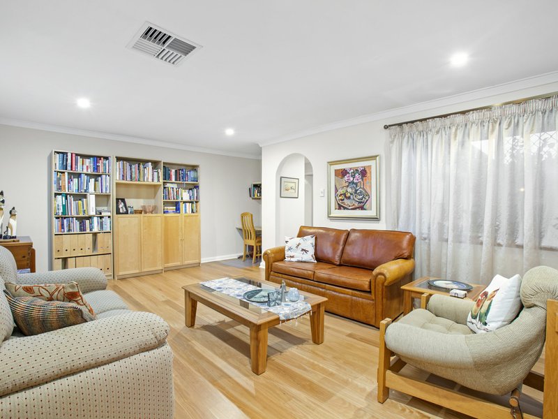 Photo - 35 Corsair Drive, Willetton WA 6155 - Image 21