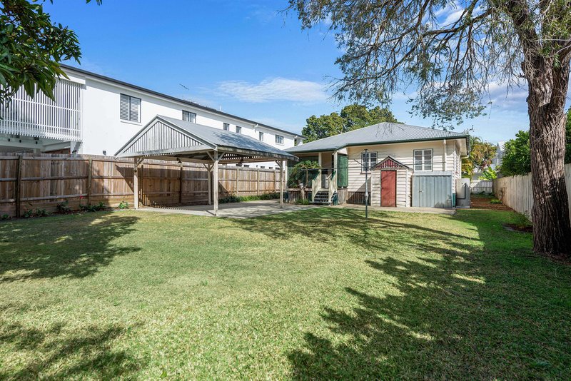 Photo - 35 Coutts Street, Bulimba QLD 4171 - Image 12