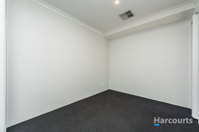 Photo - 35 Covenham Crescent, Aveley WA 6069 - Image 6