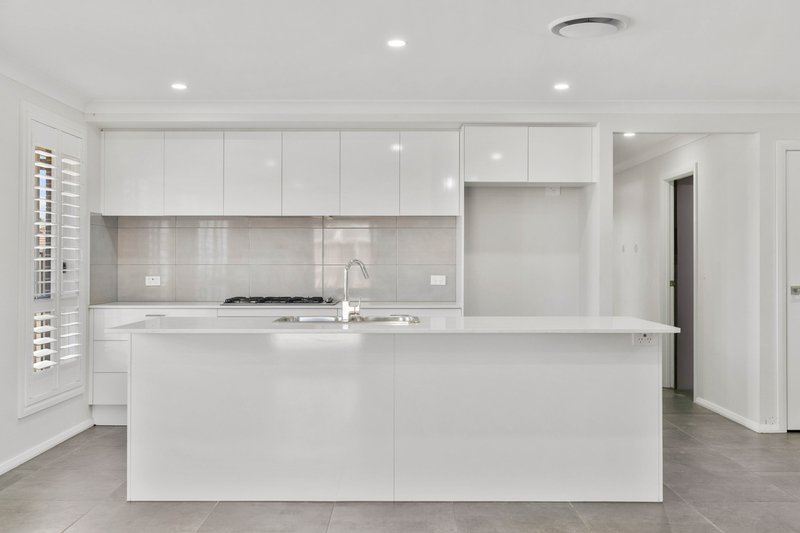 Photo - 35 Coventry Lane, Hamlyn Terrace NSW 2259 - Image 4