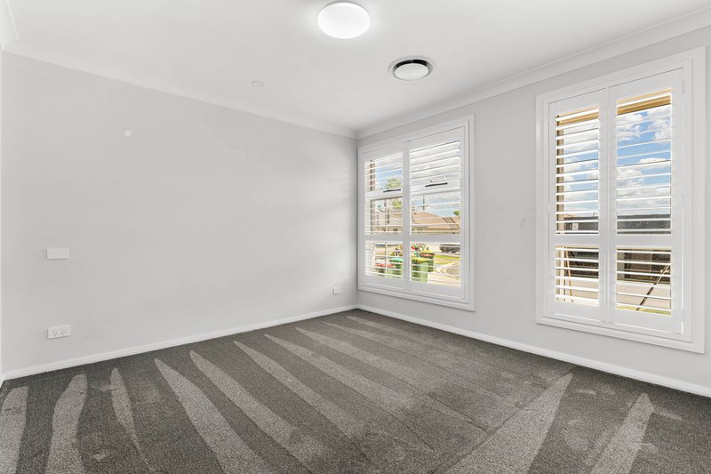 Photo - 35 Coventry Lane, Hamlyn Terrace NSW 2259 - Image 6