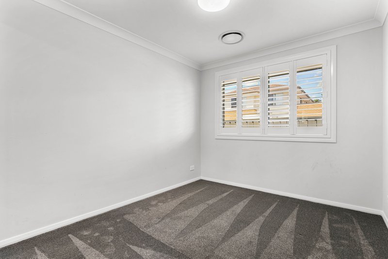 Photo - 35 Coventry Lane, Hamlyn Terrace NSW 2259 - Image 9