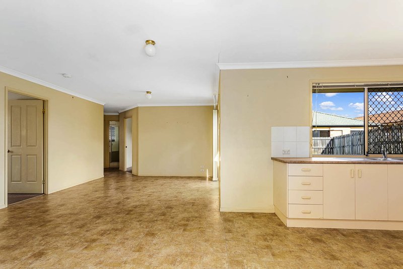 Photo - 35 Craig St , Crestmead QLD 4132 - Image 5