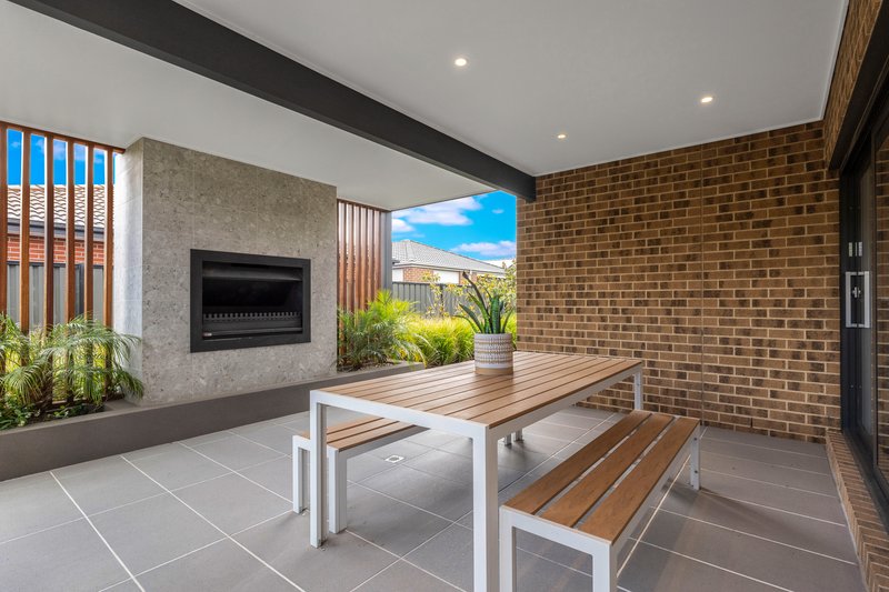 Photo - 35 Creekbridge Street, Craigieburn VIC 3064 - Image 27