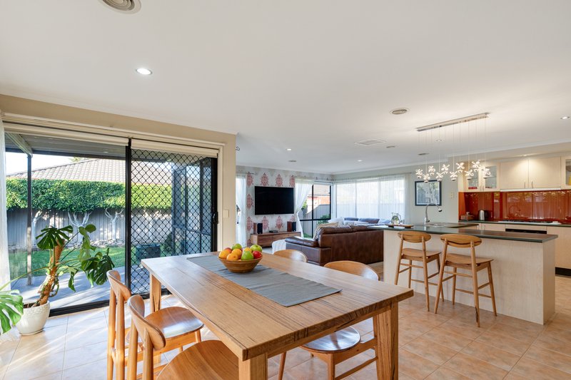 Photo - 35 Creighton Way, Craigieburn VIC 3064 - Image 12