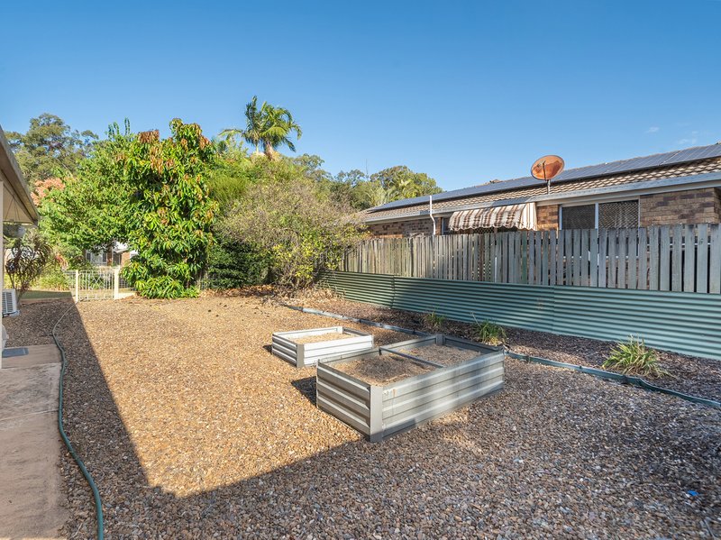 Photo - 35 Crestleigh Court, Morayfield QLD 4506 - Image 7