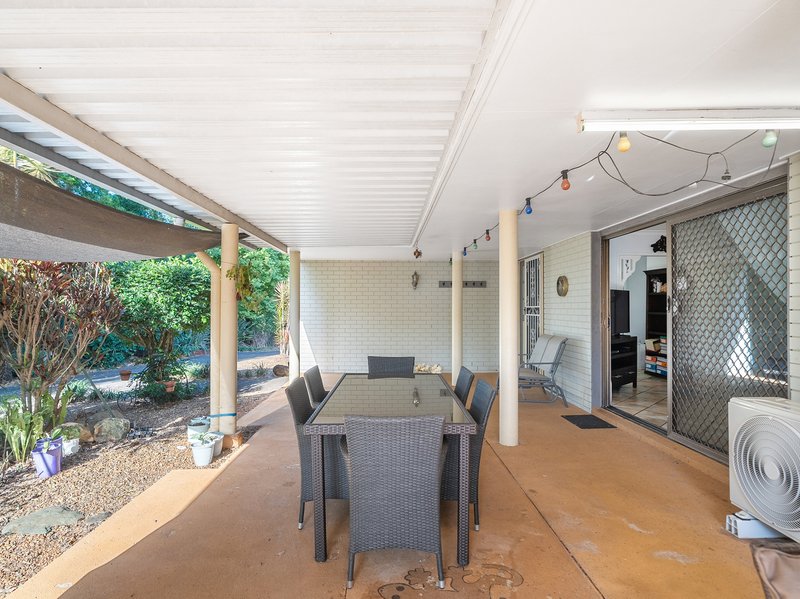 Photo - 35 Crestleigh Court, Morayfield QLD 4506 - Image 9