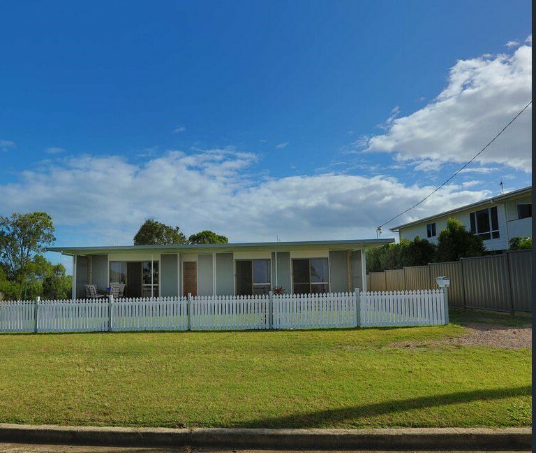 35 Curlew Terrace, River Heads QLD 4655