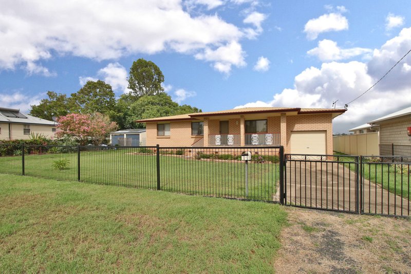 35 Daniel Street, Lowood QLD 4311