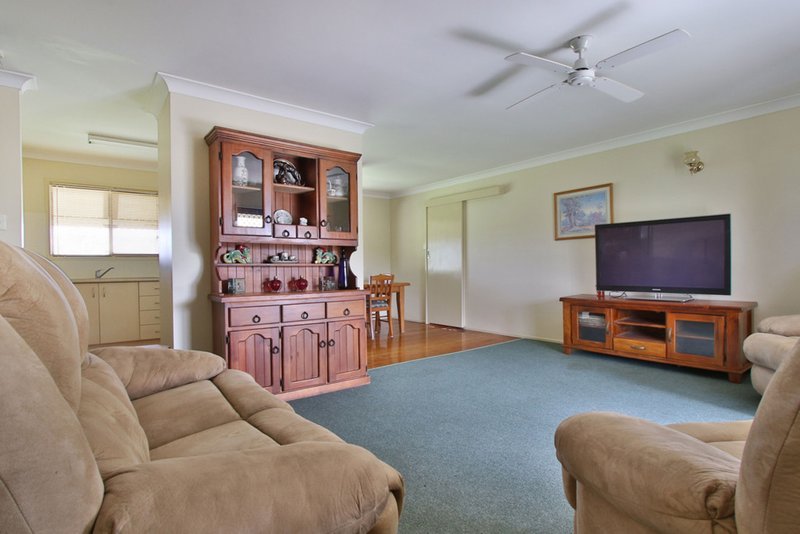 Photo - 35 Daniel Street, Lowood QLD 4311 - Image 8