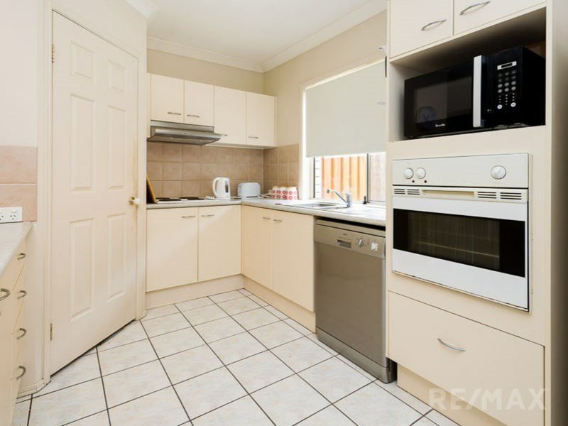 Photo - 35 Dartmouth Ct , Varsity Lakes QLD 4227 - Image 7