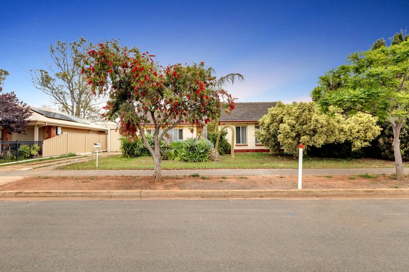 35 Davison Crescent, Smithfield Plains SA 5114