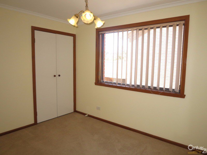 Photo - 35 Dealing Drive, Oakleigh South VIC 3167 - Image 8