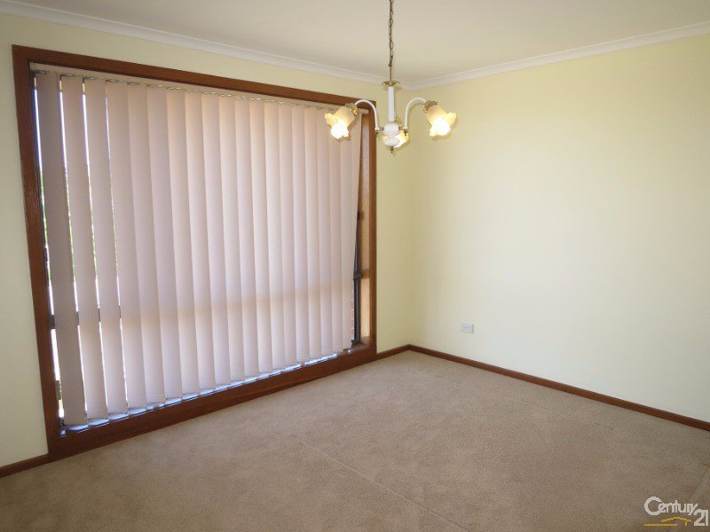 Photo - 35 Dealing Drive, Oakleigh South VIC 3167 - Image 9